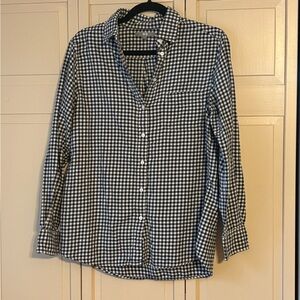 Uniqlo Black and White Gingham Flannel Button Down Shirt